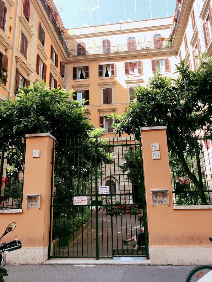 Casa Vacanza Vahid Рим Екстер'єр фото